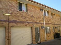  4/4-6 Dover Street Moree NSW 2400 4/4-6 Dover Street, Moree * 2 bedrooms with built in robes * Single garage * Bathroom with shower, bath & vanity * Currently rented for $205 per week General Features Property Type: Unit Bedrooms: 2 Bathrooms: 1 