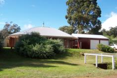  19 Dearle St Balingup WA 6253 $398,000 Property type: House Suburb: Balingup (profile) Region: Southern Land area: 0 sqm  COUNTRY HOME All the hard work has been done. This three bedroom 2 bathroom home on a 1004sqm block was built by Country builders, and has beautiful views. Practical and stylish design, with open-plan living and windows encompassing views overlooking picturesque scenery of the hills and valley.  For more information, please call either John or Sue on 97641089. 2011194826 