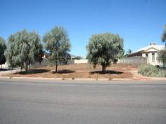  112 Indi Ave Red Cliffs VIC 3496 $75,000
 LARGE BUILDING ALLOTMENT Land - Property ID: 451106 This approx 810sqm well located building allotment is ready and waiting for a new home. Situated close to the Red Cliffs Bowls Club and township within a short walk to shops, doctors, Post Office and other services. This would be ideal for retirees or a young family to build a lovely new home in amongst existing new homes. This lot is well priced and is large enough to consider townhouses, STCA. Click here for the Consumer Affairs Victoria Due Diligence Checklist for Home Buyers $75,000 