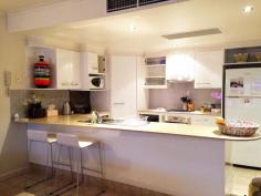  Byron Bay NSW, 2481 Spacious 3 bedroom, 2 bathroom apartment just one block from Main Beach Freshly painted, newly renovated kitchen & reverse cycle air-conditioning Beautifully furnished with sunny north facing balcony Single lock-up garage with additional storage space 
