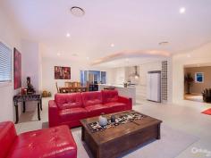 Poised graciously in one of the most prestige courts of Buderim is this executive, resort style entertainer. Sprawling across one single lev...