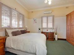  1 East Market Street, Richmond, NSW 2753 Well presented character home New kitchen & Laundry containing shower & toilet Lovely garden, paving and feature fencing Walk to all conveniences Potential for plenty of off street parking Would make great home or suit professional use 