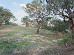 32 Ireland Street McKenzie's Hill Castlemaine Vic 3450 Soon to be developed- 2 x 1 acre building lots at 32 Ireland Street 
McKenzie's Hill Castlemaine. Services to be provided to boundary include
 town water, power, sewerage and access road. Price $150,000 each. Note- 