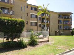  6/6 Marbrin Close Bellara Qld 4507 DETAILS ID #: 0000245864 Price: $249,000 Type: Unit Bed: 2    Bath: 2    Car: 1  *2 bedrooms, 2 bathrooms, 2 balconies *Waterviews, 200 metres to waterfront & parklands *Single lock-up garage with remote access *Quiet cul-de-sac position *Inground saltwater pool in complex *Property in good conditions *Good size kitchen with extra inclusions 