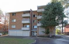 15/17 SANTLEY CRESCENT Kingswood  NSW 2747 $285 per week Available 14/03/15 Well presented top floor two bedroom unit, combined lounge and dining, updated kitchen, tidy combined bathroom and laundry, balcony, single lock up garage. Great location close to shops and transport. 