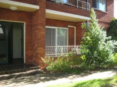  2/3 Jubilee Street, Dubbo, NSW 2830 $199,000 Notice to All Investors Central/South Location! We have just listed this great two bedroom ground floor home unit. There are only four units in the complex with this unit at the rear of the building. Solid well maintained building in established well kept grounds. There is a split system air conditioner inside and a carport outside. This unit is currently leased at $230 per week.   Property Snapshot  Property Type: Unit 