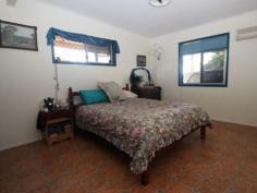 84 Crawford Dr Dundowran QLD 4655 $239,000 Real value here at $238,000 This cute home represents great value for the astute first home buyer, investor or retiree. Located only 5 minutes out of town, the home is air conditioned and has 3 bedrooms (all with built in robes), kitchen, lounge and bathroom with separate toilet. Outside the home has wide wrap around verandahs, a carport, fully fenced gardens with mature fruit trees and plenty of room for a boat or caravan being an 868m2 block. Well worth a look.   Property Snapshot  Property Type: House Zoning: Residential Low Density House Size: 87.00 m2 Land Area: 868 m2 