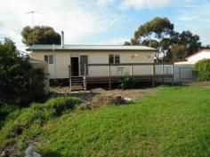  15 Investigator Ave Kingscote SA 5223 $165,000 THE INTANGIBLES WILL IMPRESS! 'This place has a nice feeling to it!' - 6 yo 2 b/r home on 713sqm - Quiet suburban living in a leafy part of town - Extended decking facing spacious rear yard with garden shed down the back. PRICE HAS BEEN REDUCED!! Elders Property ID: 5384373 2 bedrooms 1 bathrooms Land Area 713 square metres 