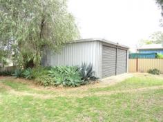  43 Recreation Rd Waroona WA 6215 $160,000 RENOVATE AND REAP REWARDS 3 1 3 1,010 sqm * 3x1 home on a 1010sqm block in a nice part of town * Side access, big double workshop, carport, garden shed * 30 mins to Mandurah, 45 mins to Bunbury and 1hr to Perth Additional information Property Type House  Property ID 11869100403  Street Address 43 Recreation Road  Suburb Waroona  Postcode 6215  Price $160,000  Land Area 1,010 sqm 