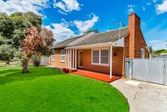  10 Gardiner Ave Warradale SA 5046 $440,000 In-House Auction: Harcourts State Office Level 2/285 Wakefield St, Adelaide Wed 6/4/16 @ 6.30 pm Original character Circa 1956 3 Bedroom home on 700 sqm land plus a huge 24m plus frontage. The home features polished timber floors, kitchen dining and large lounge area. Very spacious for its age, it is ripe for renovation with potential for a substantial extension subject to council consents. The yard has a garage plus there is room for carports, pergolas and additional garaging. Just down the road from the Marion Shopping & Business precinct it is perfect for the growing family or investor. Zoning Medium Density Policy Area 12 - City of Marion. Please ensure you contact the council planning officer to cross-check what you can or cannot do with this potential development site. Property Details Guide: $440,000 Auction: Wed, 6th Apr 2016, 6:30 PM  Harcourt State Office , Level 2/285 Wakefield Street Adelaide SA 5000 Property Overview Property ID: 1P3234 Property Type: House Land Size: 700m² approx. Building Size: 93 m² Garage: 1 