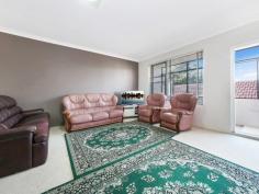  6/252 Gardeners Road Rosebery NSW 2018 Great Location With a Bright Aspect Peaceful with a generous modern layout. This is a middle floor elevated apartment located within minutes to train, express city buses and local village shopping. Bright and airy, featuring a modern eat-in kitchen, a private lock-up garage and an enclosed balcony. Features; * 2 spacious bedrooms * Modern eat-in kitchen  * Internal laundry * Enclosed balcony  * Spacious bathroom  * Open living and dining * Private lock-up garage * 106.5 m2 total area   Property Snapshot  Property Type: Apartment Construction: Brick 