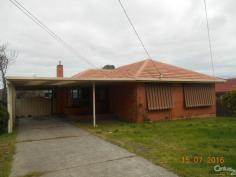  954 Heatherton Rd Springvale South VIC 3172 $350 per week Beautiful home in Springvale South Short distance to Schools, Bus Stop, Springvale Central and Train Station.  Comprising of three bedrooms, L shaped lounge room featuring gas heating and split air system.  Separated kitchen with gas appliances, open space back yard.  Available on 10/02/2017 for $350 per week. PROPERTY DETAILS $350 per week ID: 392464 Pets Allowed: No 