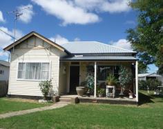  61 Wentworth St, Glen Innes NSW 2370 * Weatherboard 75 year old cottage with lots of original features * Brand new roof & just painted inside & outside * 2 large double bedrooms * Wood heater in lounge room * Brand new eat in kitchen & bathroom * Large laundry, bathroom & back porch area * Enclosed yard with garden shed & old iron car shed 