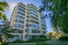  165 Derby Rd Shenton Park WA 6008 $525,000 This easycare TWO bedroom apartment is afforded stunning parkland views from the 5th floor of the iconic "Parkview" building. Fabulous location within walking distance to QE11, Kings Park, Shenton Park village and minutes to UWA, the CBD and Subiaco shopping centres. NB: This property is leased at $400 per week until 22/08/2022. Assorted furniture included in the sale. 