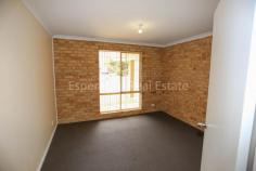  6A Travers Avenue Nulsen WA 6450 $275,000 If you’re in the market for your first home then look no further than this double brick strata unit conveniently located close to schools. Providing 2 bedrooms with Built in robes, semi-ensuite and open plan living. Reverse cycle air-conditioning and stainless steel freestanding stove. Screened, rear deck overlooking the low maintenance yard. Garden shed and single carport. 