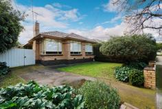  40 Benbow Street, Yarraville VIC Auction   Sat 31st May 2014 at 2:00pm  Inspection Times   Sat 10th May at 2:15pm-2:45pm  Sun 11th May at 1:30pm-2:00pm  Property Features House 3   1   2   1     Close To Schools Close To Shops Close To Transport Description Idyllic resort style living featuring in ground pool Comprising three excellent proportioned bedrooms (2 BIR's) Art deco style galley kitchen with adjacent meals area Large living room, feature fire place, ducted heating and air con Central designer bathroom and generous separate laundry The garden is a private oasis including double garage The perfect family home and allotment that you will never outgrow. 