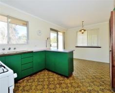  35 Dagmar Way Swan View WA 6056 Circa 1975 3 bed 1 bath brick/tile home on 688m2. All bedrooms have birs, split A/C, security doors, great location near bus and school. Priced to suit 1st home buyers.  . Circa 1975 . 3 bed 1 bath brick/tile . 688m2 block . Split system A/cs A great way to get into the market, no stamp duty for 1st home buyers, buying works out better than renting. Ready to add your own touches and make it home. 