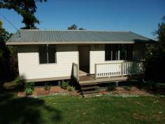  Boonah QLD 4310 2 bedroom home,  Elevated location in town. Nice views over town. Hard to replace at this price GREAT STARTER FOR FIRST HOME BUYERS Features include: Carpeted Timber laminate flooring Repainted New stove 