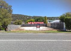  23 Middleton Rd Middleton Beach WA 6330 Fantastic opportunity to live in this sought after area. This 282 Sqm level block is ready to build that dream home on. Only metres walk to the very popular Middleton Beach. A must see, it won't last long. Call Christine for more details. Christine Watts 0429 411 425 