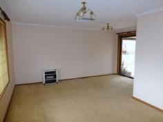  51 Hill St Parkes NSW 2870 Web ID : 	 1715067 Price : 	 $260,000 Property Type : 	 House Sale : 	 Private Treaty Land Size : 	 734 Sqms Spick & Span 3 1 1 If you are looking for a very tidy home in a great position then look no further than this beauty. Three bedrooms all have built-ins, spacious lounge/dining area with sliding doors onto a large pergola area, three way bathroom and compact kitchen, there is natural gas heating and ducted evaporative a/c. The yard is secure and has rear lane access. It is a stones throw from schools and the main CBD. 