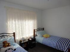  7/4 Beveridge Street, ARARAT VIC 3377 Three bedroom new townhouse on good size allotment Open plan living/kitchen/dining Main bedroom with WIR and large en-suite 2nd Bedroom centrally located. Lock up garage. Currently returning $455 per week 