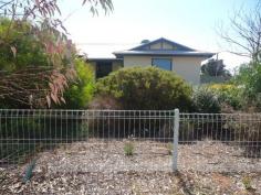  56 Head St Whyalla Stuart SA 5608 Freshly painted and ready to roll! Inspection Times: Sat 13/09/2014 11:00 AM to 11:20 AM Fri 19/09/2014 12:00 PM to 12:20 PM Good looking brick maisonette in Whyalla Stuart  Close to shops, schools, transport - very convenient!  Open plan lounge and kitchen with split system air  Polished floorboards throughout the property  3 bedrooms - 2nd bedroom with french doors to rear patio  upgraded bathroom with separate shower bath and vanity  extended rear verandah  Great first home or investment proeprty here! Priced to sell quickly! 