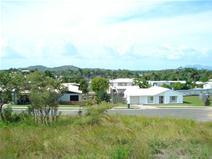 7 Allan Pl Bowen QLD 4805 $129,000 This 719m2 allotment has views to the ocean. It is in a quiet cul-de-sac that is only walking distance to the shopping centre. Walk to parks and Bowen CBD. Call our office to arrange a private inspection.