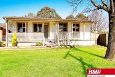  171 Samarai Rd Whalan NSW 2770 Web ID : 	 1730363 Price : 	 Offers Over $319,000 Property Type : 	 House Sale : 	 Private Treaty Land Size : 	 556.4 Sqms Return To Search List Inspect  Saturday, 6 Sep 2014 12:30 pm- 1:00 pm WELL PRESENTED 3 BEDROOM HOUSE! 3 1 OPEN HOME SATURDAY 6TH SEPTEMBER AT 12:30PM TO 1:00PM * 3 Bedroom house * L-shaped lounge & dining * Modern kitchen with stainless steel appliances & electric cooking * Combined tiled bathroom * Internal laundry * Timber flooring * Large block approx 556.4m2 * Neat & tidy yards/garden * Currently leased at $310 per week * Close to public transport, shops & schools * Ideal investment opportunity Property Features Air ConditioningClose to SchoolsClose to ShopsClose to TransportGardenPolished Timber FloorFormal Lounge 