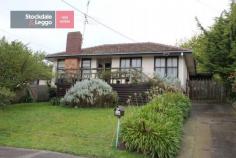  29 Robertson Street Morwell VIC 3840 Endless Potential With Park Views Theres no denying this gem requires a little polishing, however once renovated, you can be rest assured that your investment is set to soar. This 2 bedroom conite home offers large lounge with gas heating, very dated kitchen, gas cooking and a dated central bathroom. Outdoor features include carport, garden shed on a large 683swm allotment. General Features Property Type: House Bedrooms: 2 Bathrooms: 1 Outdoor Features Carport Spaces: 1 