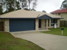  14 Fraser Dr River Heads QLD 4655 Web ID : 	 945752 Price : 	 $335 pw Property Type : 	 House Date Available : 	 Available Now Bond : 	 $1,340 Beautiful Home, Quiet Surroundings 4 2 2 Near new low set four bedroom home with ensuite, is located amongst a vibrant and serene location just 20 minutes from Hervey Bay's CBD. It also features separate lounge and dining with air-conditioning it is also on a good sized block which is fully fenced and comes with a double lock-up garage also. So this home has all the requirements for a comfortable and great family living lifestyle. Property Features Formal LoungeAir Conditioning 