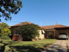  29 Monash St Nyah West VIC 3595 $130,000 Live in yourself or continue to collect the rent as this property is leased for $200 per week. 
This brick veneer home has three good size bedrooms all with built in 
robes. A large timber kitchen with electric cooking facilities, family 
size bathroom and a lounge room at the front of the home with ducted 
evaporative cooling. A single lock up garage and single carport. Lots of
 public facilities located in Nyah West such as a primary school, local 
shops and sporting facilities. 
 
   Read more at http://swanhill.ljhooker.com.au/7C3FCF#D7dTs4aLZWggUASj.99 