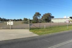  13 Spring Creek Rd Young NSW 2594 What you've been after
 
				 
 Price: $175,000 
 
 If you've been searching for a big flat 
commercial / industrial block of land with a very wide frontage easily 
accessible for transport then this is a block that you've been waiting 
for: The options are all here. 