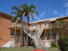 4/36 Stockton Street Nelson Bay NSW 2315 $199,000 GENUINE 2 BEDROOM UNIT IN "PARAMOUNT" COMPLEX First time in 13 years that this unit has hit the market, situated at the front of the building facing Stockton Street the floorplan is one of the biggest in the complex. There is also an undercover designated parking space. Being located in the CBD this unit is only 300 metres to the waterfront, 400 metres to the golf club, and 150 metres to bowling club and tennis courts. Great investment or permanent living opportunity.   Property Snapshot  Property Type: Block Units Construction: Brick Features: Close to Nelson Bay Marina Close to schools Close to Transport 