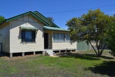  19 Bennett Street Inverell NSW 2360  FOR SALE: $215,000  Property Description Motivated Vendors! This well presented home is an opportunity not to be missed! 2 spacious b/rs, sleepout & office, ideal for owner occupiers or investors alike with a current rental income of $280 p/w. Features include a modern kitchen with stainless steel appliances, spacious living with gas heating, decorative high ceilings, large laundry & tidy bathroom. Covered entertaining area with 2nd toilet, 7 × 7 m shed with power & attached skillion, garden shed, 2 × 3m dog kennel, colorbond fencing with feature gate, low maintenance gardens & 1012 m2 block with privacy. Conveniently located to store, schools, clubs & sporting fields. whether nesting or investing this is a fantastic home! Vendors instructions are to GET IT SOLD. Property Features Land Area 	 1,012.0 sqm 