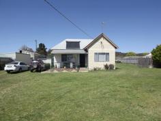  13 Oliver Street
Glen Innes
NSW
2370 * 3 BEDROOM WEATHERBOARD COTTAGE * LOUNGE WITH WOOD HEATING * ELECTRIC KITCHEN * MODERN BATHROOM * INTERIOR OF MAIN SHED ELECTRICITY IS CONNECTED * NEW WORKSHOP WITH 2 ROLLER DOORS & P.A. DOOR GARAGE $190,000 