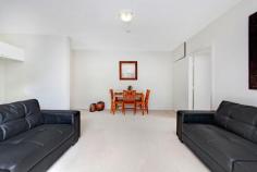  31 Chelsea st Surry Hills NSW 2010 Sunny New Built in wardrobes Great Location, walk shop/restaurants, handy to transport Quiet Cul de Sac Pets allowed Investors Note Rent Guarantees from $ 525 pw, 2 years & depreciation benefits Body corp fees approx $550pq, Water approx $150pq Rates approx $250pq Contact Grant Keeble 0418 640 418  Saturdays from 10:00am - 12:00pm 