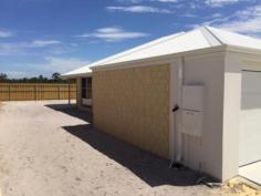  8054 (8) Greenbank St Ellenbrook WA 6069 4x2 FAMILY HOME IN ELLENBROOK Brand NEW family home.  WIth 4 bedrooms and 2 bathrooms there is plenty of space.  The design includes an open plan living and dining area.  This home is on a total of 532sqm.  Call today to secure this home from $1, 000 with no payments until settlement. General Features Property Type: House Bedrooms: 4 Bathrooms: 2 Land Size: 532 m² (approx) Price per m²: $855 Indoor Features Built-in Wardrobes Outdoor Features Remote Garage Secure Parking Garage Spaces: 2 Outdoor Entertaining Area Fully Fenced $455,000 