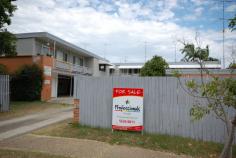  2/10 Stanhill Drive Chevron Island Qld 4217 $175,000 BUY ON CHEVRON ISLAND, ONLY $175,000 Unit - Property ID: 766735 Situated in the heart of Chevron Island in a small block of 8 units with features that include undercover parking, private storage, low body corporate and swimming pool. This one bedroom property has timber floors, private access front and back and only one common wall, currently tenanted till January 2015.  Only a few steps from great cafes, restaurants and transport. Cross over the walk bridge to Surfers Paradise and its beautiful beach.   Print Brochure Email Alerts Features  Built-In Wardrobes  Close to Schools  Close to Shops  Garden  Polished Timber Floor 