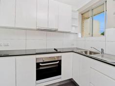  8/101 Bronte Road Bondi Junction NSW 2022 Newly Renovated 1 bedroom unit set in the heart of Bondi Junction, with loads of light and space throughout. Built-in, shared laundry, balcony and car space. With all that Bondi Junction has to offer, shops, cafes, restaurants, cinemas and transport at your door!  $480 Weekly 