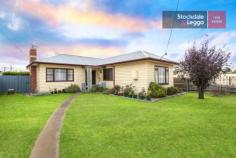  1/34 Margaret Street Werribee Vic 3030 $279,000 Internet ID 314593 Property Type House Features Air conditioning, Heating - gas, Floorboards, Land Size approx 385 square metres Right in the heart of Werribee....Retaining all of its gorgeous period detail, this post war Art Deco home offers an outstanding entry into the market in one of Werribee's prized locations, it offers; - Two very spacious bedrooms. - Large L-shape lounge and dining room. - Updated kitchen. - Semi renovated, central bathroom. - Other features include split system cooling, off street parking at the rear, beautifully decorated ceilings, polished solid timber floors, picture rails, original timber windows and loads more. All in this most sought after and tightly held locale, within walking distance to Werribee Station, local bus, Watton Street shops, local schools and other amenities. This one wont last! 