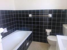  26/177 Glenayr Ave Bondi Beach NSW 2026 WALK TO HALL ST & BONDI BEACH  DURING THE RENOVATION OF THE BUILDING FA�?ADE WE WILL BE LEASING THE APARTMENT OUT FOR $300 PER WEEK AFTER THAT TIME THE RENT WILL GO BACK TO $400 PER WEEK  This clean & tidy unit is the Bondi Beach living at your door step. Featuring: 4th Floor, 1bedroom unit, Built-Ins, Lift, New kitchen, Good bathroom with shower over bath. Seconds walk to all that Bondi Beach has to offer.  $400 Weekly 