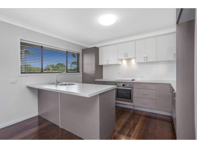 32 Kanofski St Chermside West QLD 4032 $650,000 Key ...