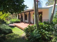  6 Plunkett Cres Boambee NSW 2450  $495,000 Boambee Valley Magic Property ID: 8946471 The Boambee Valley – just a great place to raise the kids or call home. This inviting country cottage oozes charm and character and is sited on a park like 7854m2 block. The home has 3 large bedrooms – main with ensuite and walk in robe, a brand new kitchen and you will love entertaining on either the front or rear verandahs. There’s also a detached studio, the gardens add privacy and there is plenty of parking under the house for the vehicles. 