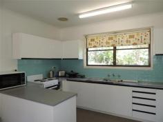  15 Claret Ct Bright VIC 3741 $330,000 FANTASTIC INVESTMENT OR STARTER 2 1 1 753 sqm (approx) Located in a quiet court, yet close to town, this two bedroom home on 753m2 in Claret Court is a great starter or investment opportunity. Renovated internally, the home comprises two good sized bedrooms, both with BIRs. The open plan living zone features new flooring, fresh paint and a wood fire to keep the house warm all winter. From the dining space you have access into the side courtyard where you could create a beautiful outdoor eatery. The new bathroom is a feature, with shower over bath, new vanity and WC. At the rear of the house is a sun room which could be used as an office or play space. Outside comprises plenty of storage in two sheds. The gardens are just waiting for you create your ideal landscape and put the finishing touches onto this home. Perfectly positioned with easy access to town via a walkway to Delany Avenue, this property would make for a great home or investment opportunity. Additional information Property Type House  Property ID 11607100222  Street Address 15 Claret Court  Suburb Bright  Postcode 3741  Price $330,000  Land Area 753 sqm (approx) 