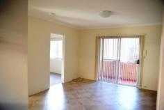  1/47 Meadow Crescent Meadowbank NSW 2114 WALK TO STATION Property ID: 10010045 Well presented 2 bedroom unit with modern kitchen and carpet in the bedrooms.Undercover parking and share laundry with washing machine provided. Close to station ,schools and parks 