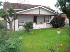  567 Goodwood Rd Colonel Light Gardens SA 5041 $345 wk Character Bungalow "OPEN FOR INSPECTION THIS FRIDAY, 4.30 PM - 4.45 PM" Well maintained 3 bedroom bungalow No car? No problems! There is transport at your fingertips ready to take you to Uni, Marion Shopping Centre, Schools, or even the City. The master bedroom has built-in robe Large lounge, separate dining area Updated Kitchen Separate bathroom  R/C ducted air conditioning, Double carport and easy to maintain garden There are pieces of furniture that can remain at the property for tenant use. Please contact LJ Hooker Blackwood 8278 9111 or pmanagement.blackwood@ljh.com.au RLA 216590    Property Snapshot  Property Type: House Lease Type: Lease Date Available: Now Pets: No Features: Parking 