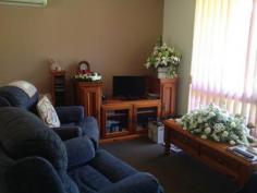  8 Haddon Pl Picton NSW 2571 $380  Picton This well presented three bedroom home in cul-de-sac location, 1 bathroom, lounge room with air-conditioner, dishwasher in kitchen, single garage, garden shed, small back deck. OUTSIDE PETS CONSIDERED 