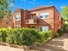  1/33 Byron Street Coogee NSW 2034 $510 Inspection - Wednesday 14 September 2016 Between 5.00 - 5.15 Pm! Within minutes walk to Coogee Beach is this light filled Art Deco apartment. Offering; - Open plan living with separate dining room  - Modern kitchen with gas cooking - Modern sparkling white bathroom with bath  - Spacious main bedroom with floor to ceiling built inn robe. - Small 2nd bedroom would be ideal for single bed or study - polished floors throughout - Communal laundry room with space for own machine and clothes lines - Security building Easy walk to Coogee Beach, cafes and restaurants, schools and public transport direct to CBD.  Available 5/10/16 