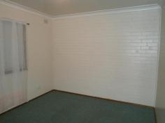  4/12 Sherwood Avenue KOORINGAL NSW 2650 $180 per week CHEAP AND CONVENIENT This neat and tidy unit contains 2 bedrooms with built in robes, reverse cycle split system to ward off the winter chill, a nice tidy kitchen. A great unit in a quiet complex, close to schools and shops. INSPECTIONS AVAILABLE: Monday to Friday 9am – 5pm PLEASE CALL 69258322 TO CONFIRM ATTENDANCE AT ALL OPEN INSPECTIONS 