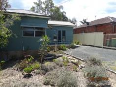 9 Alfred St Umina Beach NSW 2257 $335 per week Handy Location Property ID: 4380958 This older-style home offers 2 bedrooms,polished timber floors,combined living area’s, new kitchen, external laundry,walk to shops,beach & transport nearby.Fully fenced yard,off street parking. 